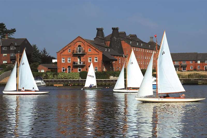 16th September 2025 - Oulton Broads Carvery and Oasis Camel Park